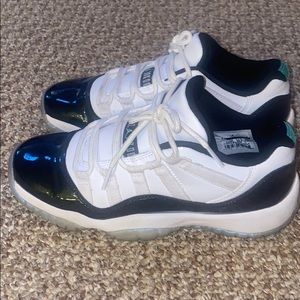 Air Jordan 11 Retro GS “Emerald”